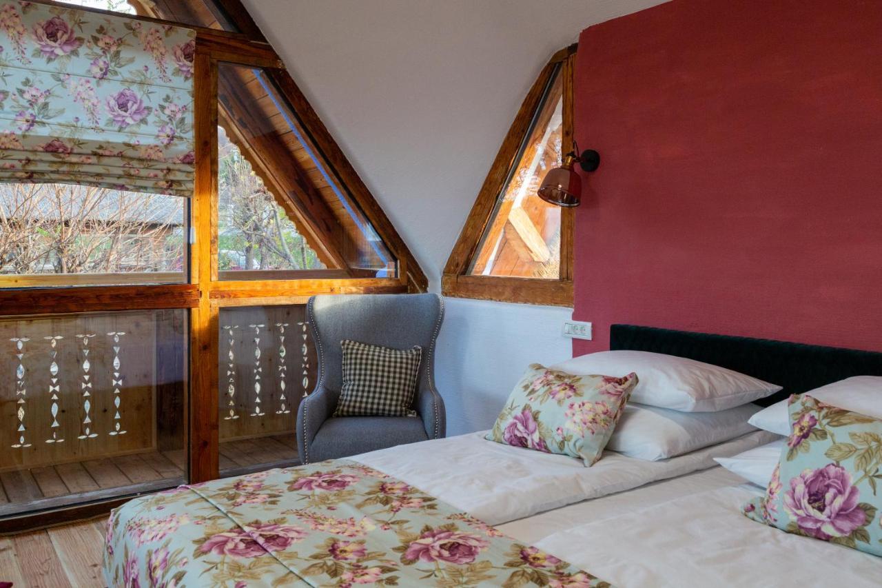 Casele Cu Stuf B&B Haus Ulrike Sălicea 외부 사진