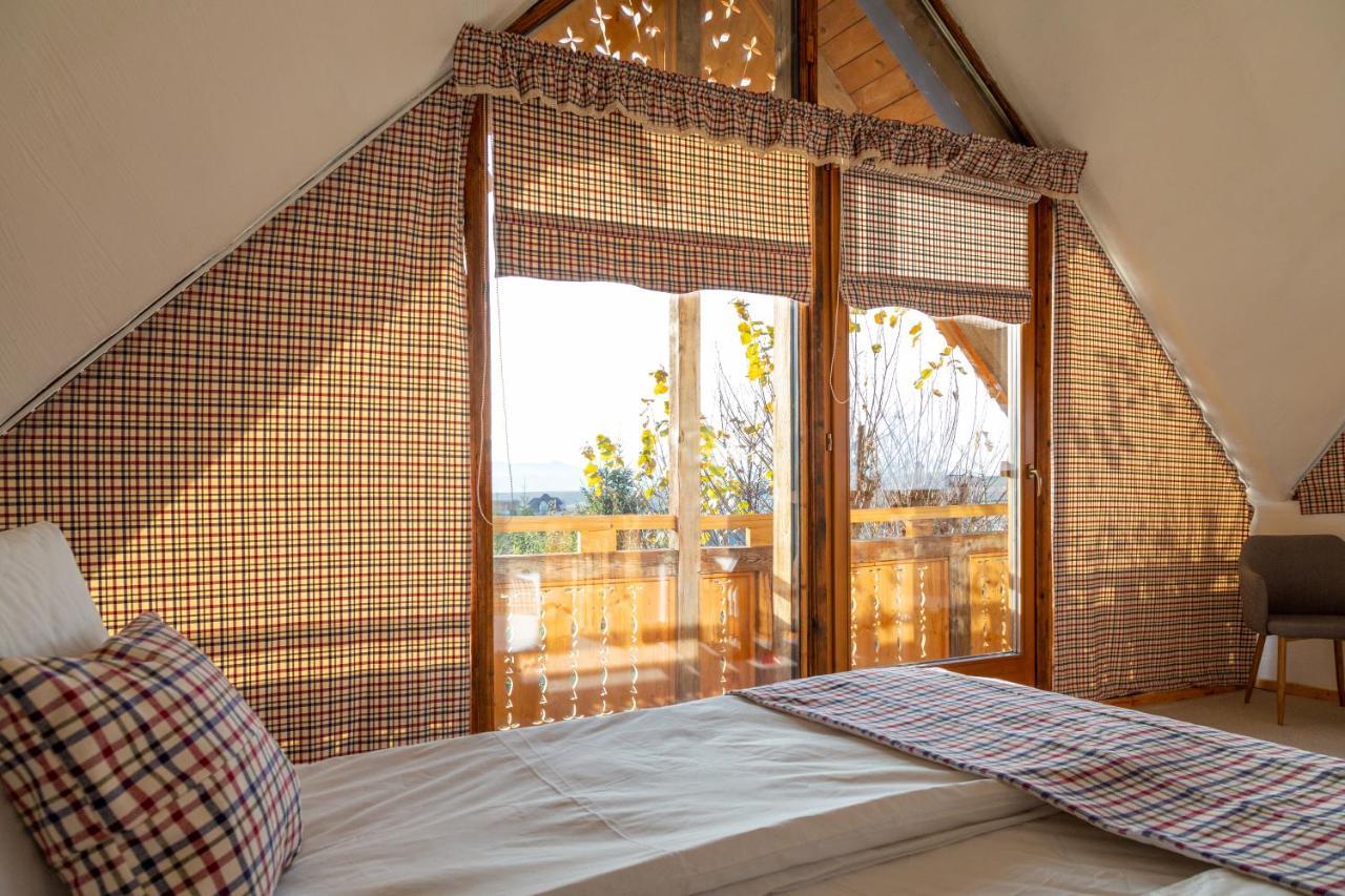 Casele Cu Stuf B&B Haus Ulrike Sălicea 외부 사진